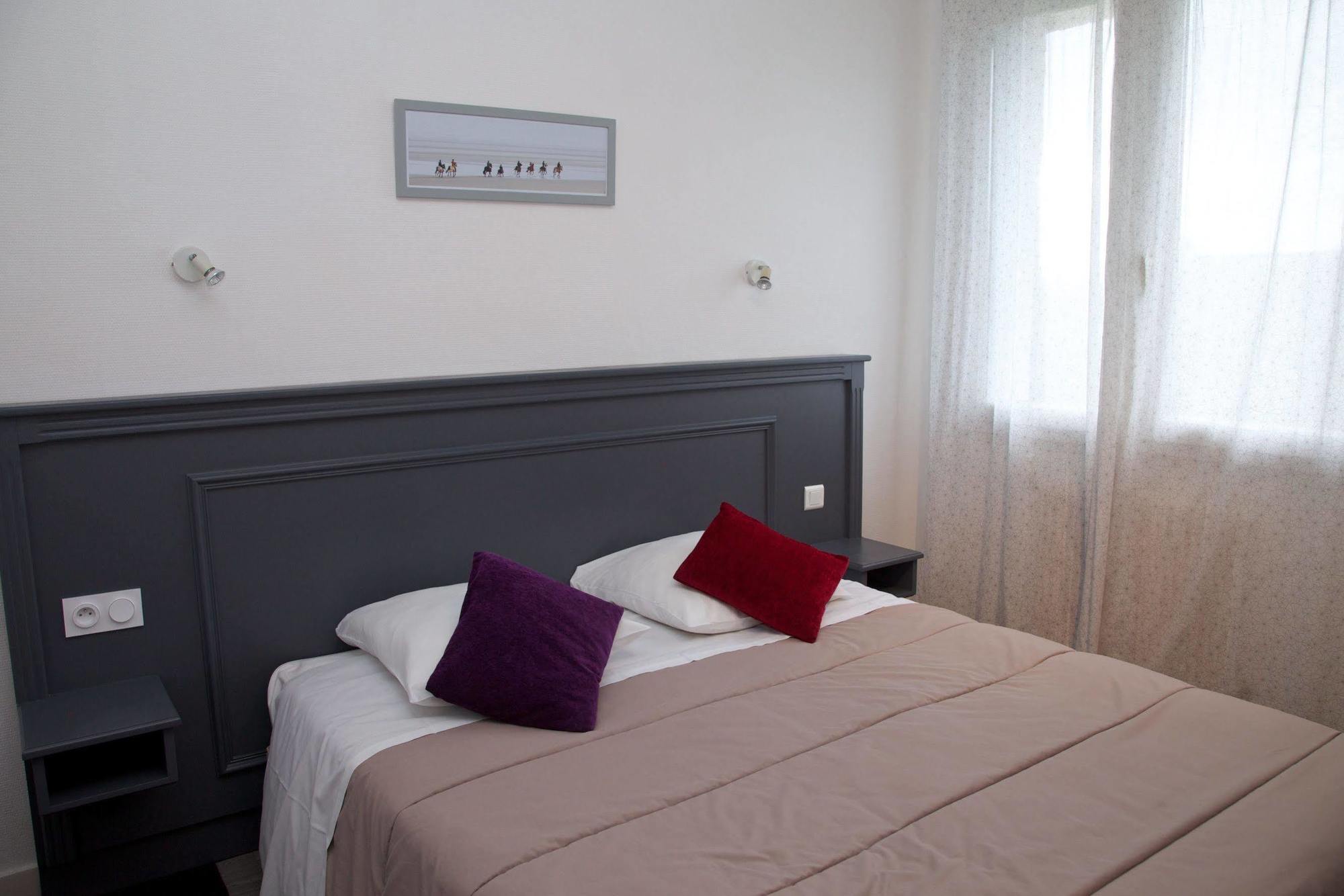 Cozy Hotel Logis Morlaix Plouigneau Luaran gambar